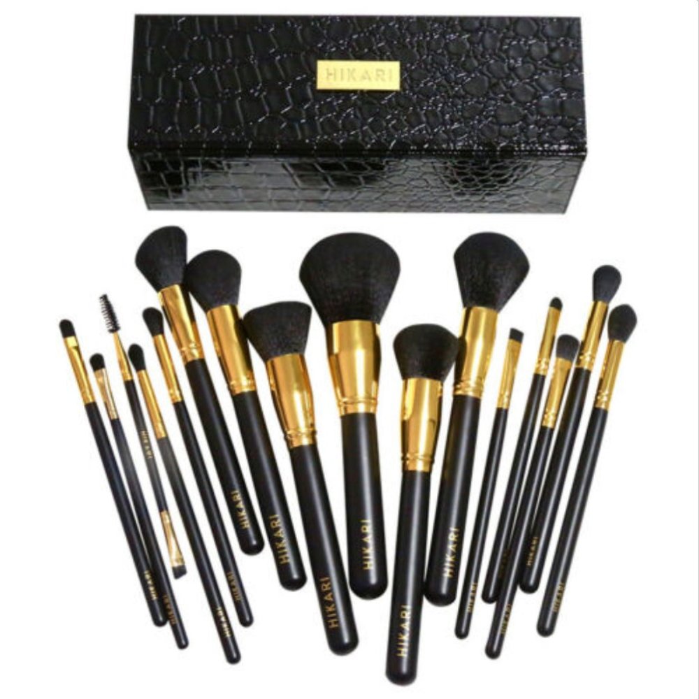 Hikari 16-piece Makeup Brush Set in Luxurious Case